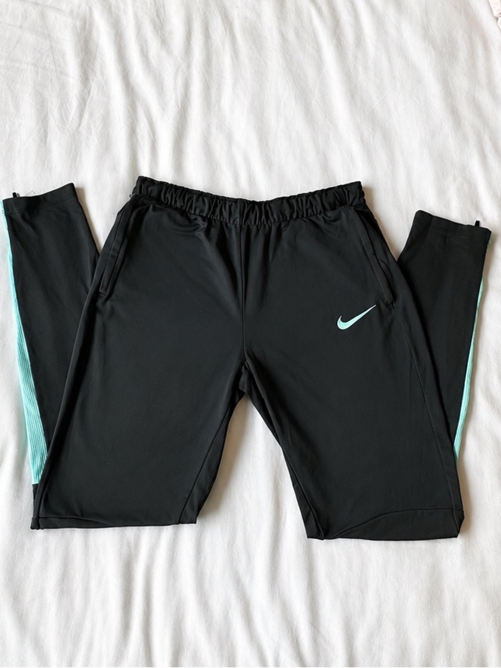 Nike Dri-FIT Black Teal Tapered Track Pants Joggers Size M